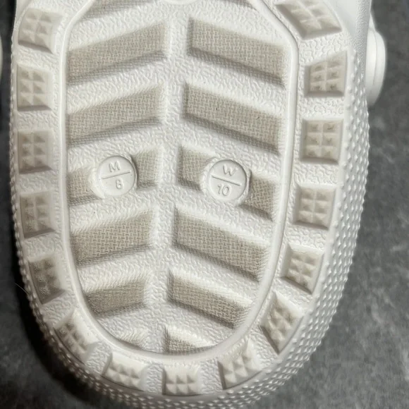 Crocs Classic Lined Clog - Unisex - Picture 8 of 8